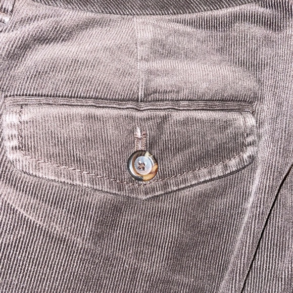GAP Women's Dark Brown Corduroy Bermuda Shorts - Picture 4 of 10